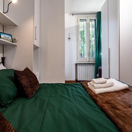 Appartement A Due Fermate Dal ColosseoWi-Fi & Netflix Gratis à Rome Extérieur photo