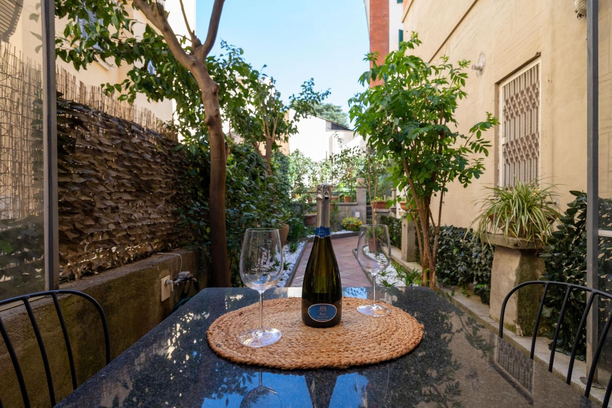Appartement A Due Fermate Dal ColosseoWi-Fi & Netflix Gratis à Rome Extérieur photo
